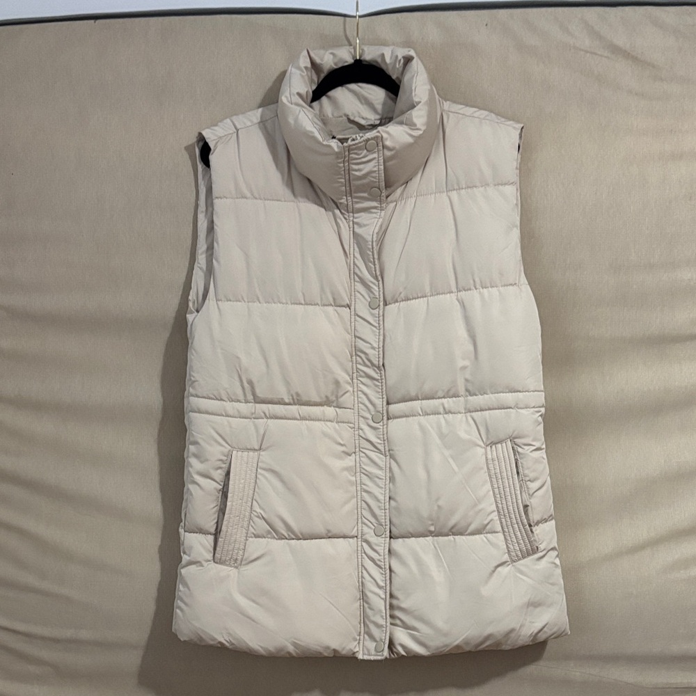 Women's Cream Puffer Vest